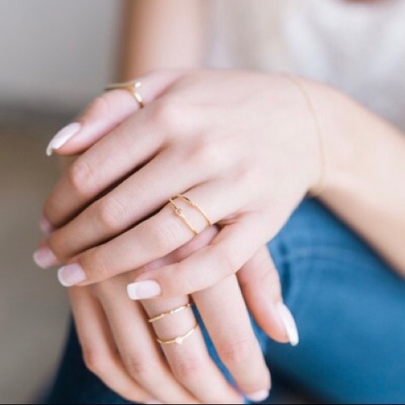 Last!🌟HP 4/11🌟Dainty Amethyst Crystal Point Ring - Picture 5 of 7